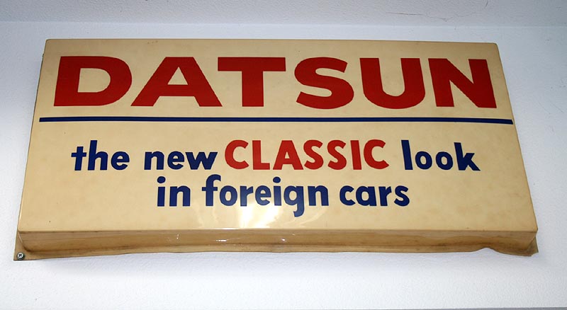 8Datsun_Sign.jpg