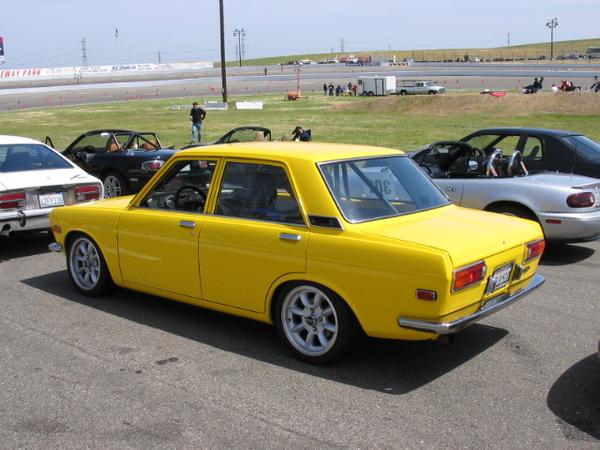 yelo510 for sale eBay auction for 1971 Datsun 510 YELO510